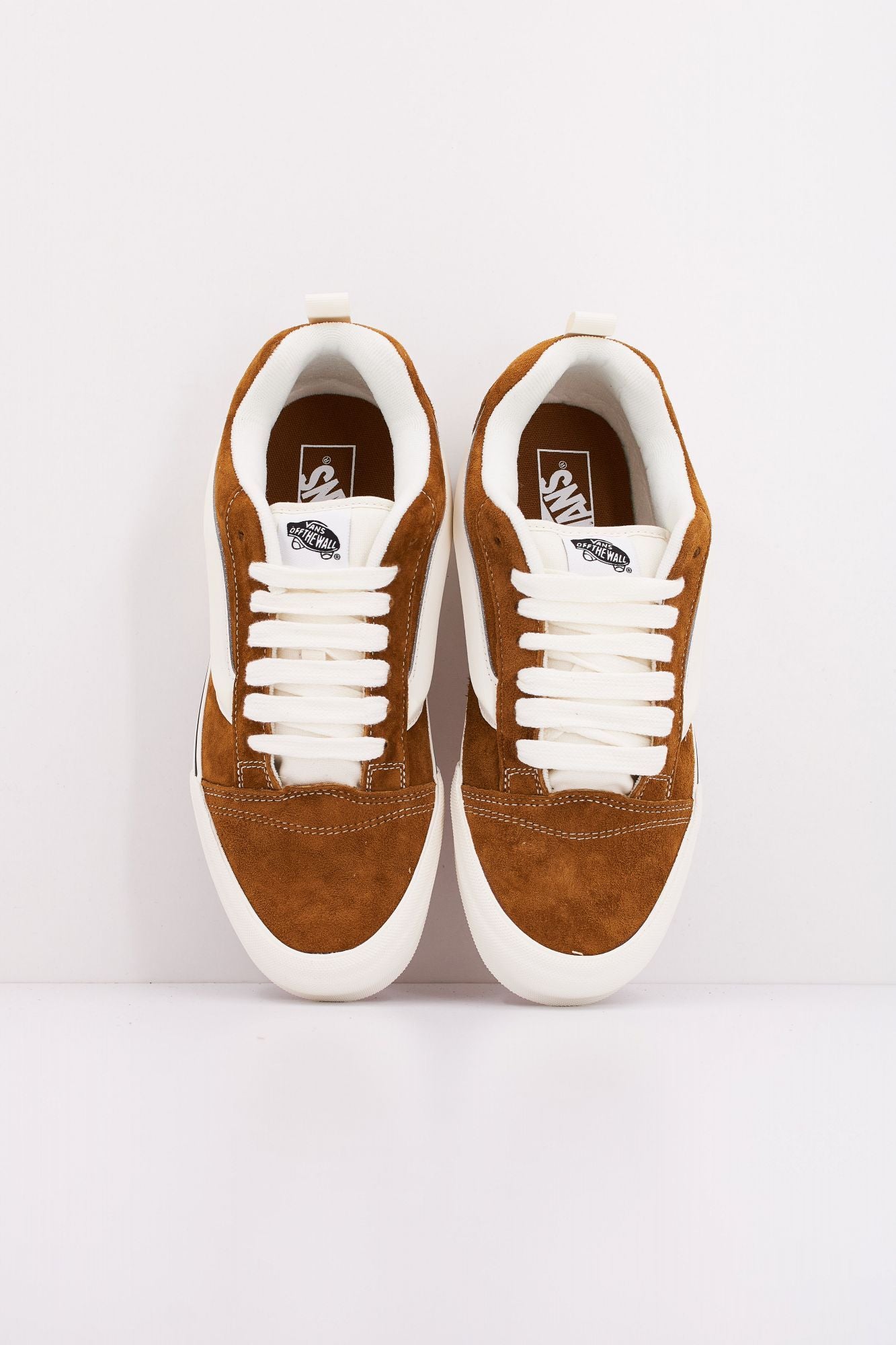 VANS KNU SKOOL en color MARRON (3)