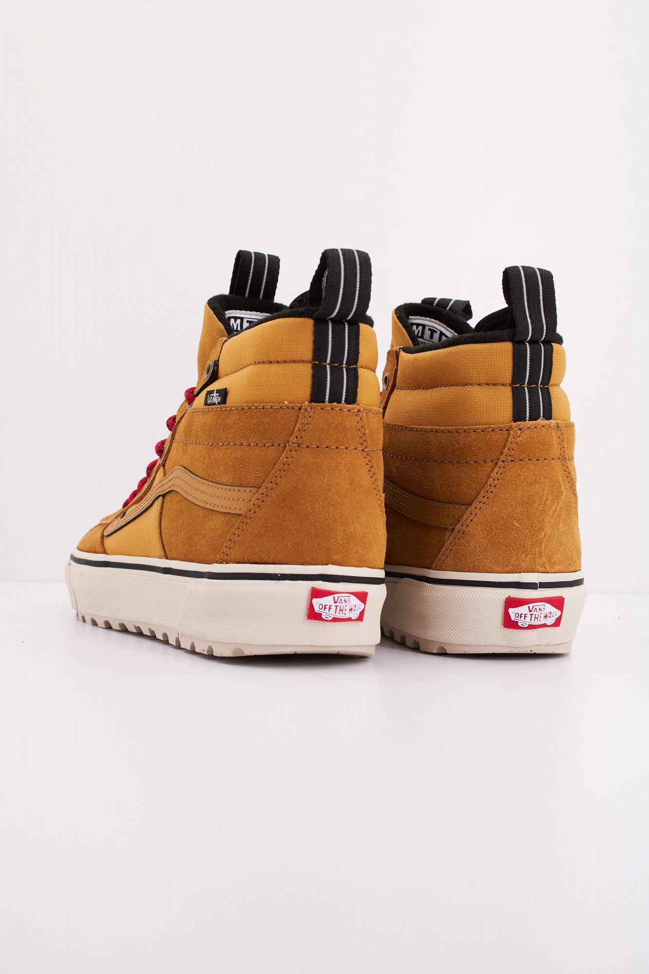 VANS MTE SK8-HI WATERPROOF en color AMARILLO (4)