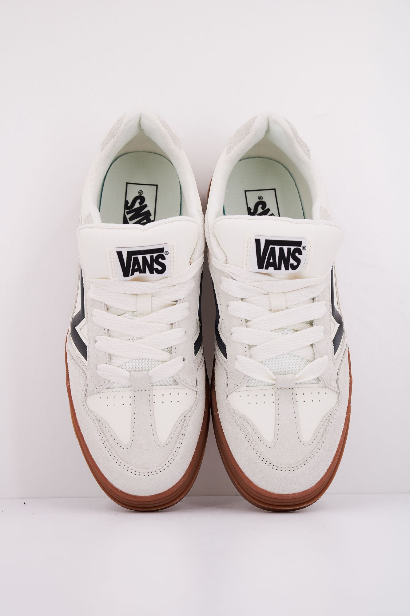 VANS UPLAND en color BLANCO (3)