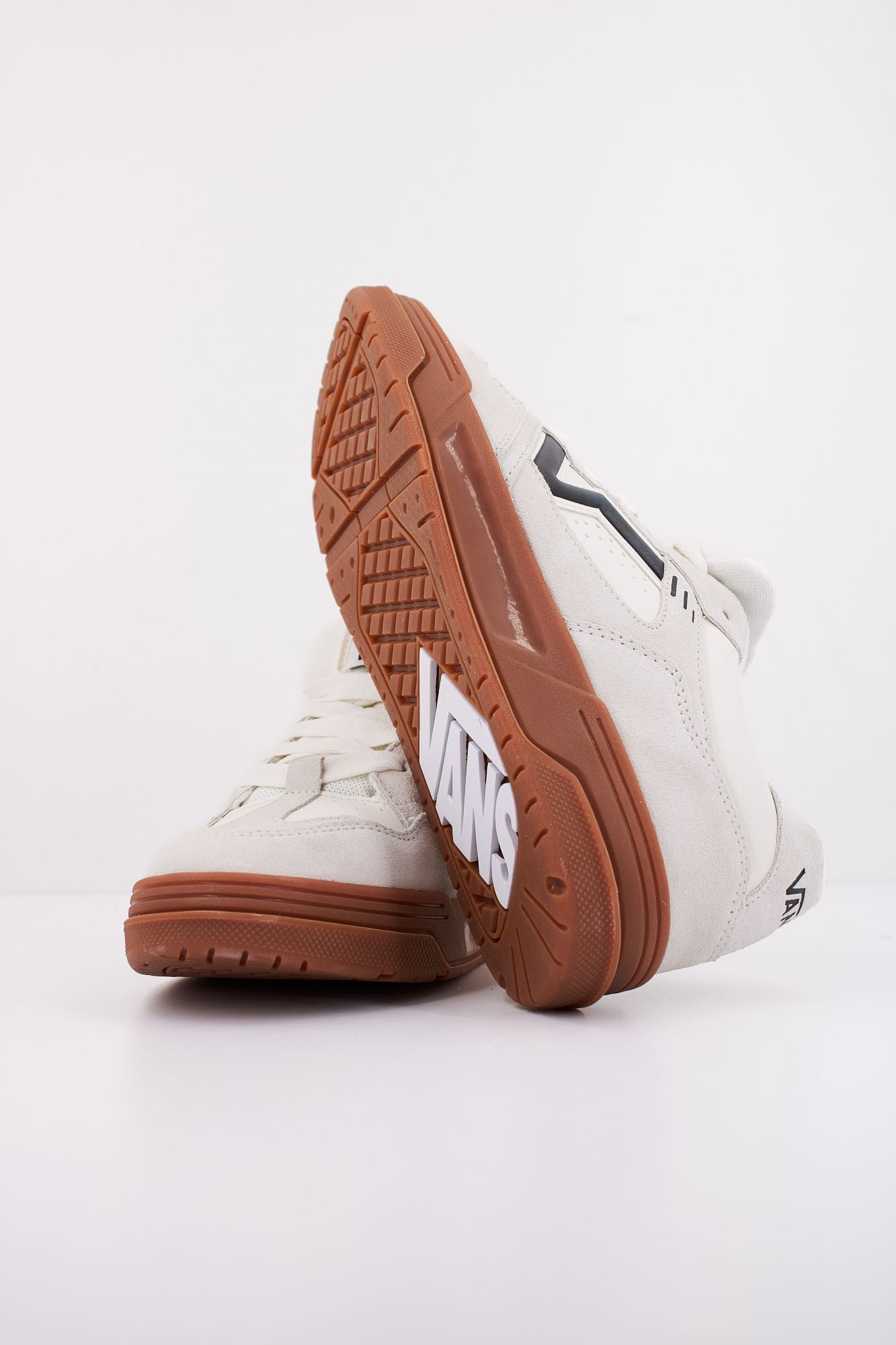 VANS UPLAND en color BLANCO (5)