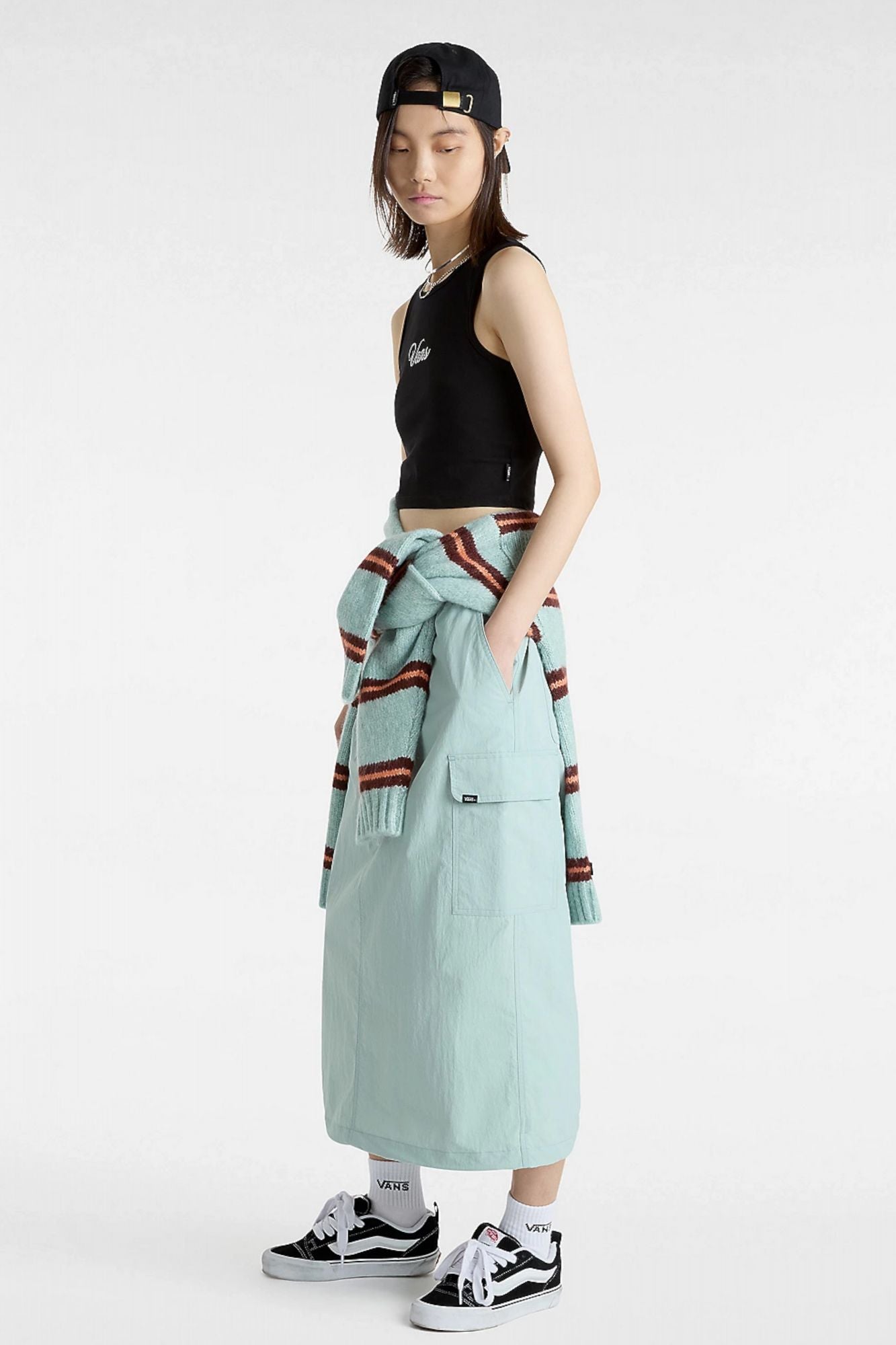 VANS SMALL STAPLE FITTED CR en color NEGRO (5)