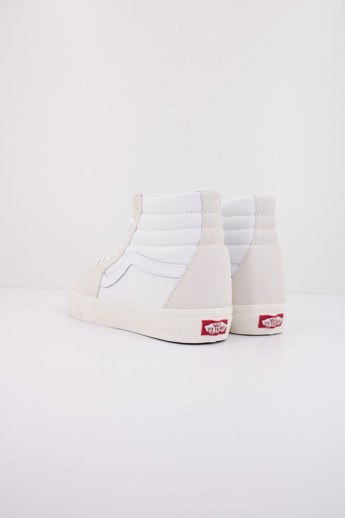 VANS SK8-HI VN000BW7W001 en color BLANCO (4)