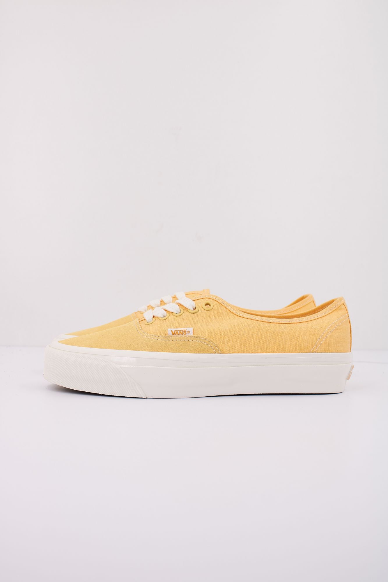 VANS MTE AUTHENTIC REISSUE en color AMARILLO (1)