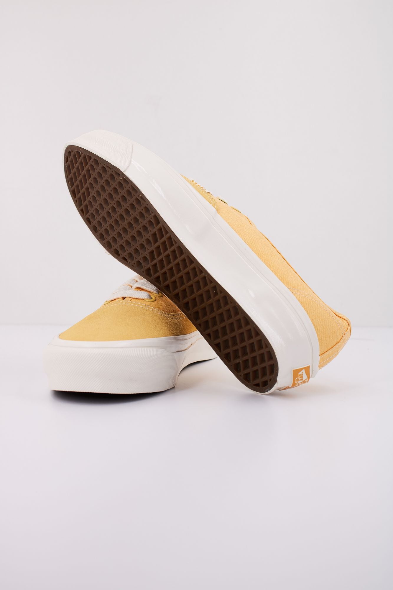VANS MTE AUTHENTIC REISSUE en color AMARILLO (5)