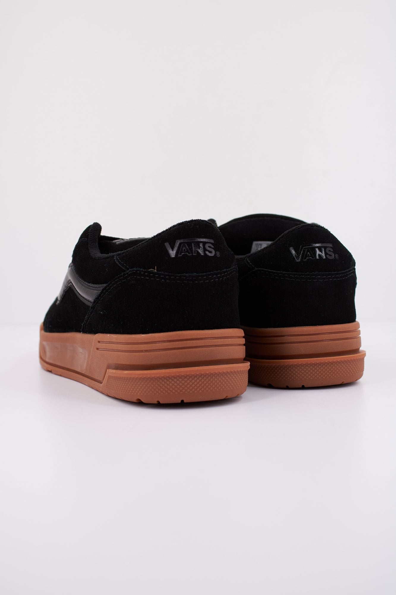 VANS HYLANE en color NEGRO (4)