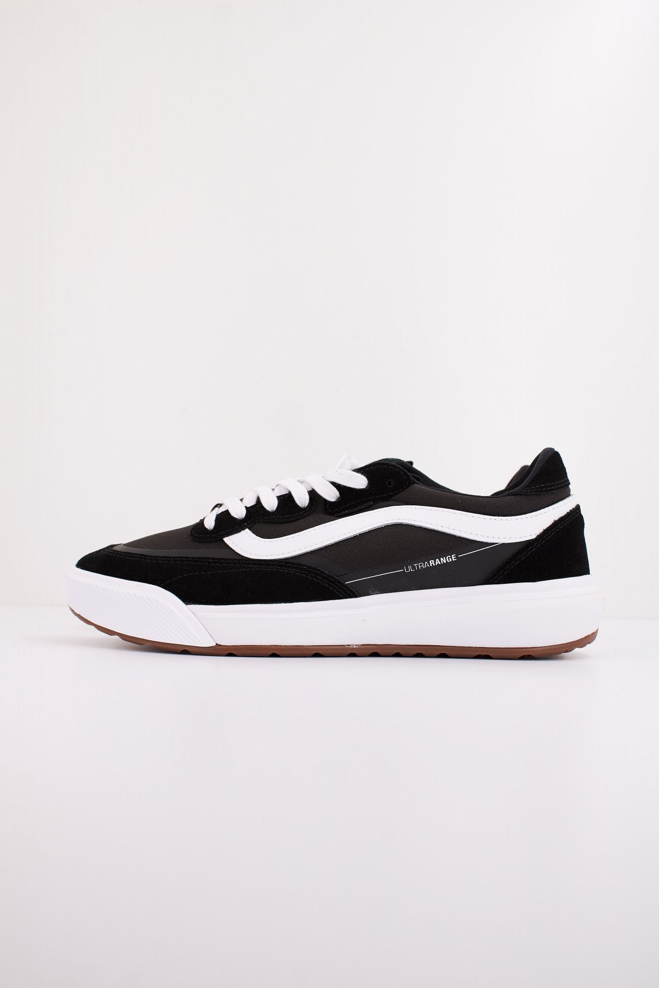 VANS MTE ULTRARANGE 2.0 SE en color NEGRO (1)