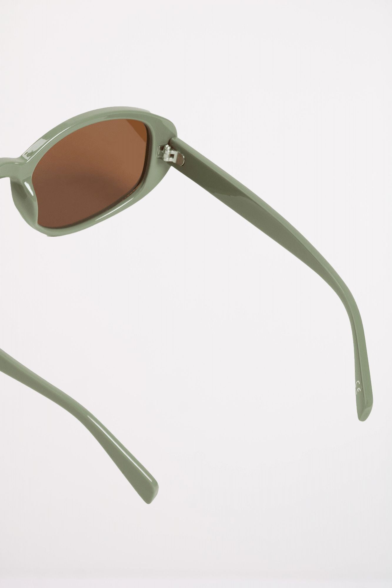 VANS OUT THERE SUNGLASSES en color VERDE (4)