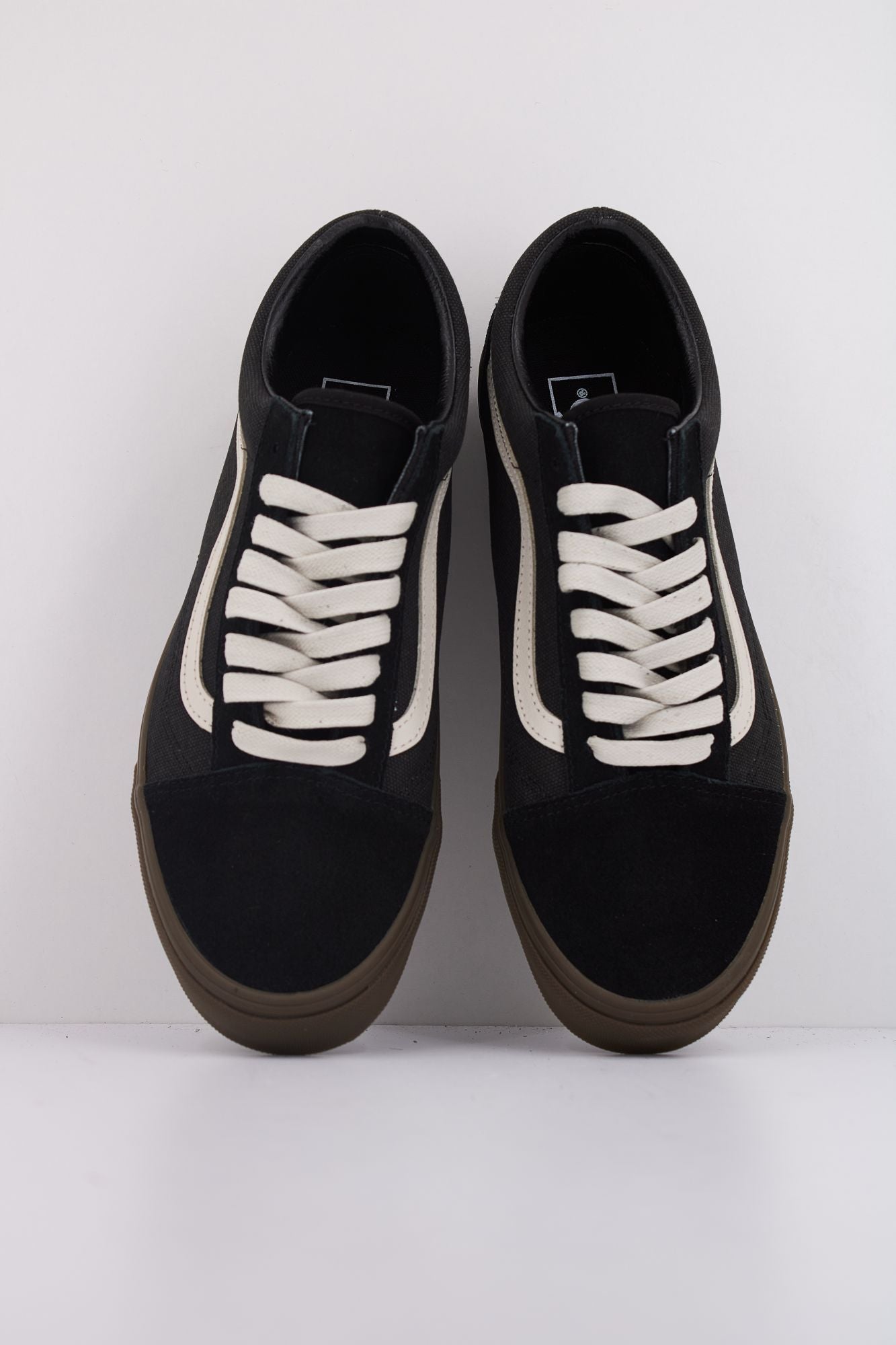 VANS OLD SKOOL en color NEGRO (3)
