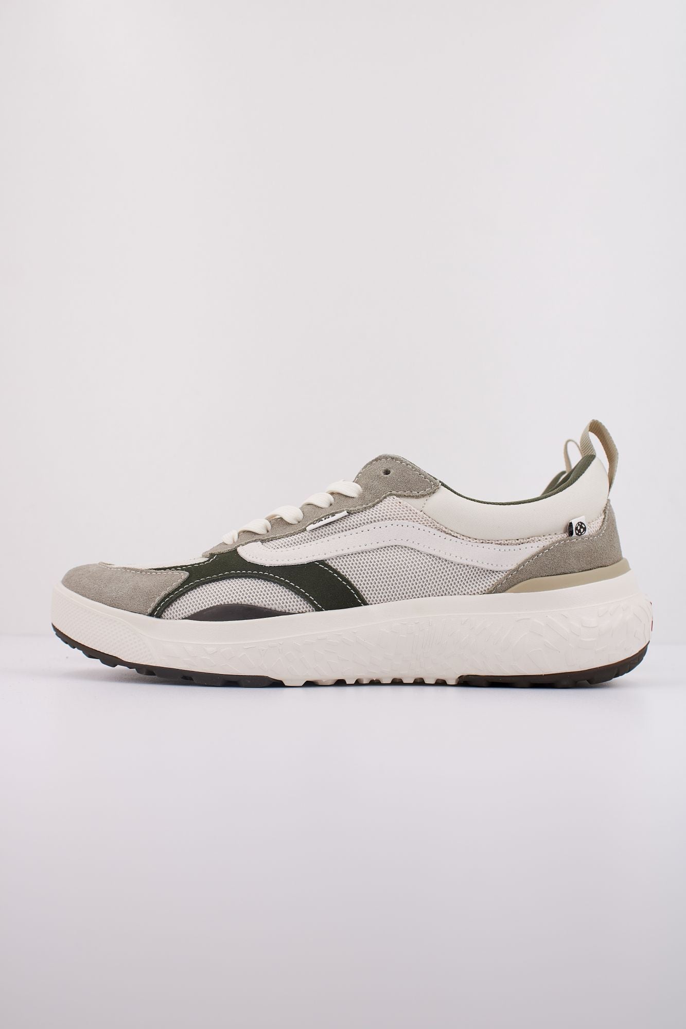 VANS MTE ULTRARANGE NEO VR3 en color VERDE (1)