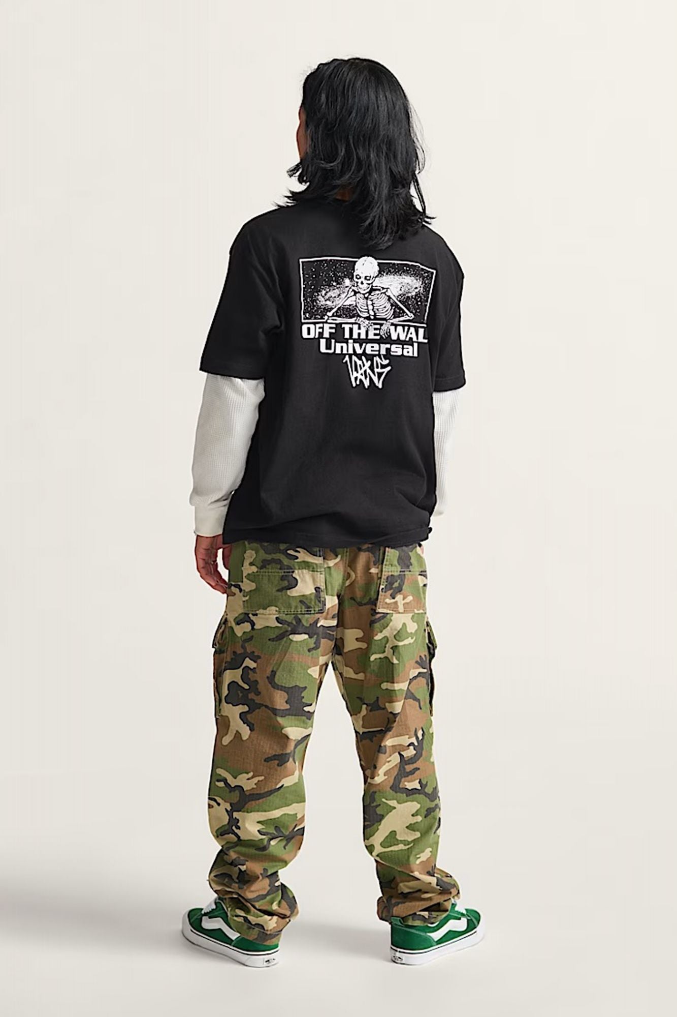 VANS FATIGUE CARGO LOOSE TA en color VERDE (3)