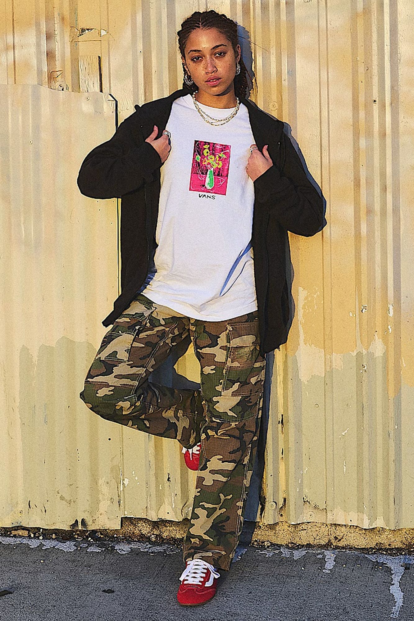 VANS FATIGUE CARGO LOOSE TA en color VERDE (4)