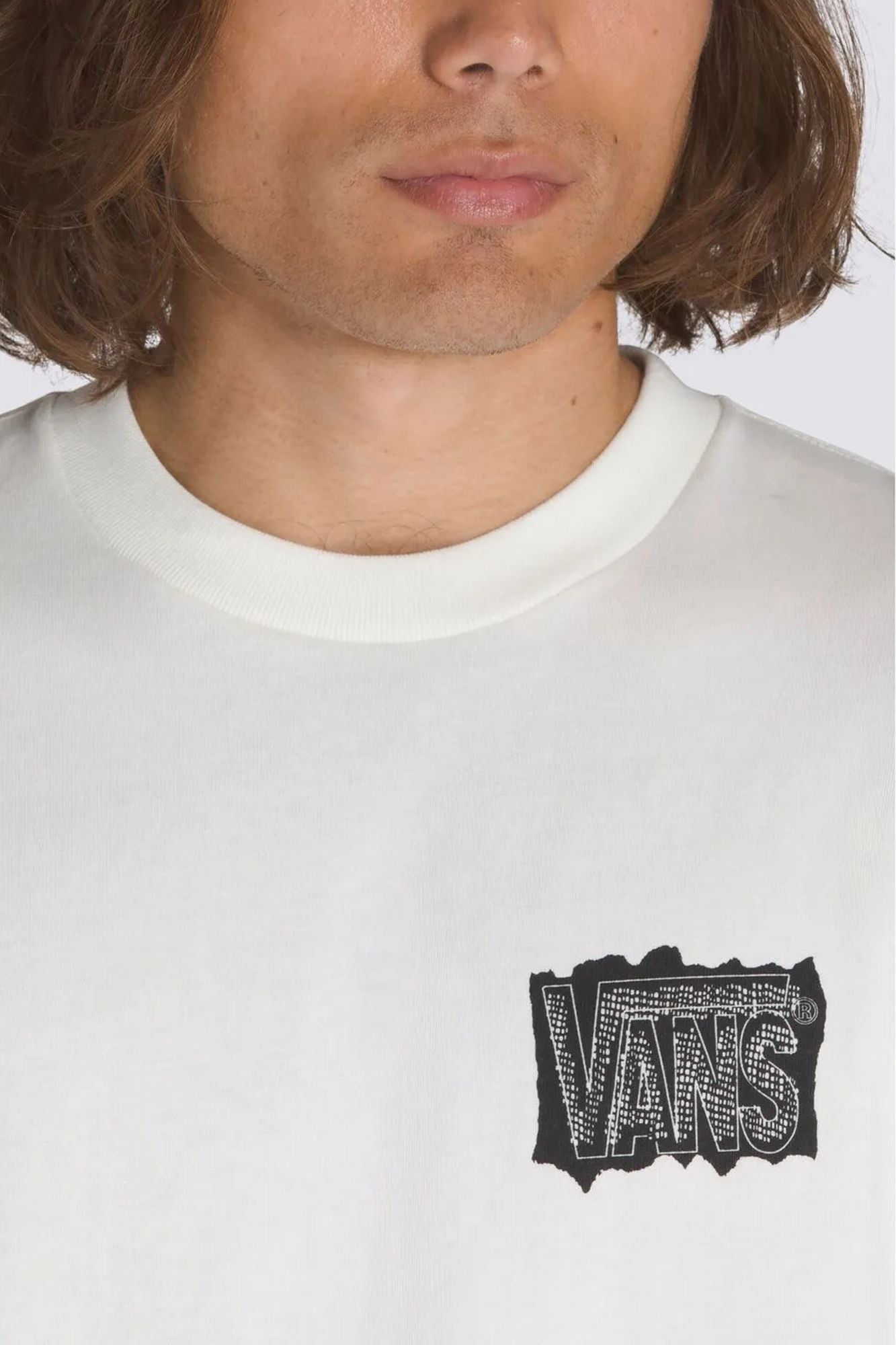 VANS MTE OFF GRID SS TEE en color BLANCO (3)