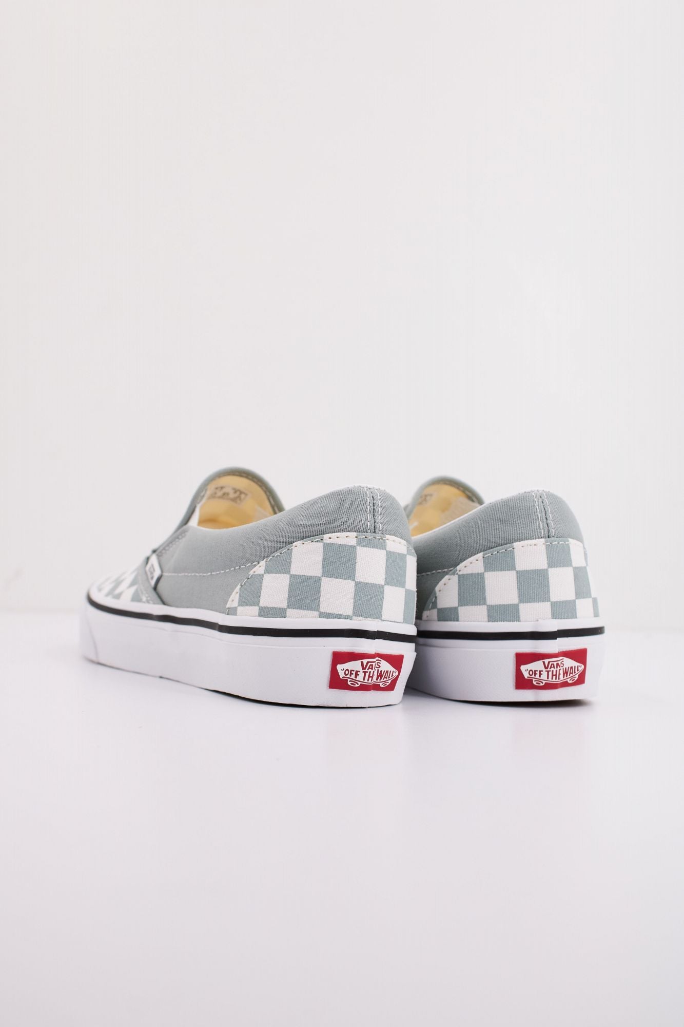 VANS CLASSIC SLIP-ON COLOR en color GRIS (4)