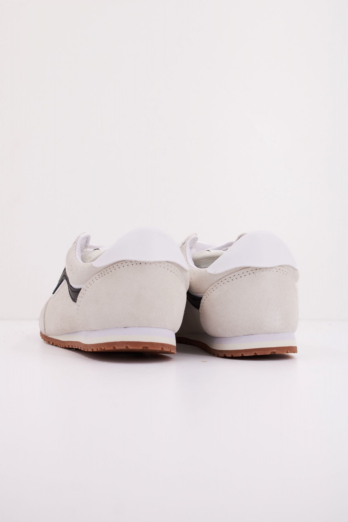 VANS SUPER LOWPRO en color BLANCO (4)