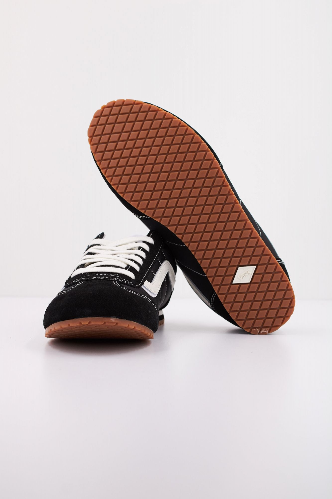 VANS SUPER LOWPRO en color NEGRO (5)