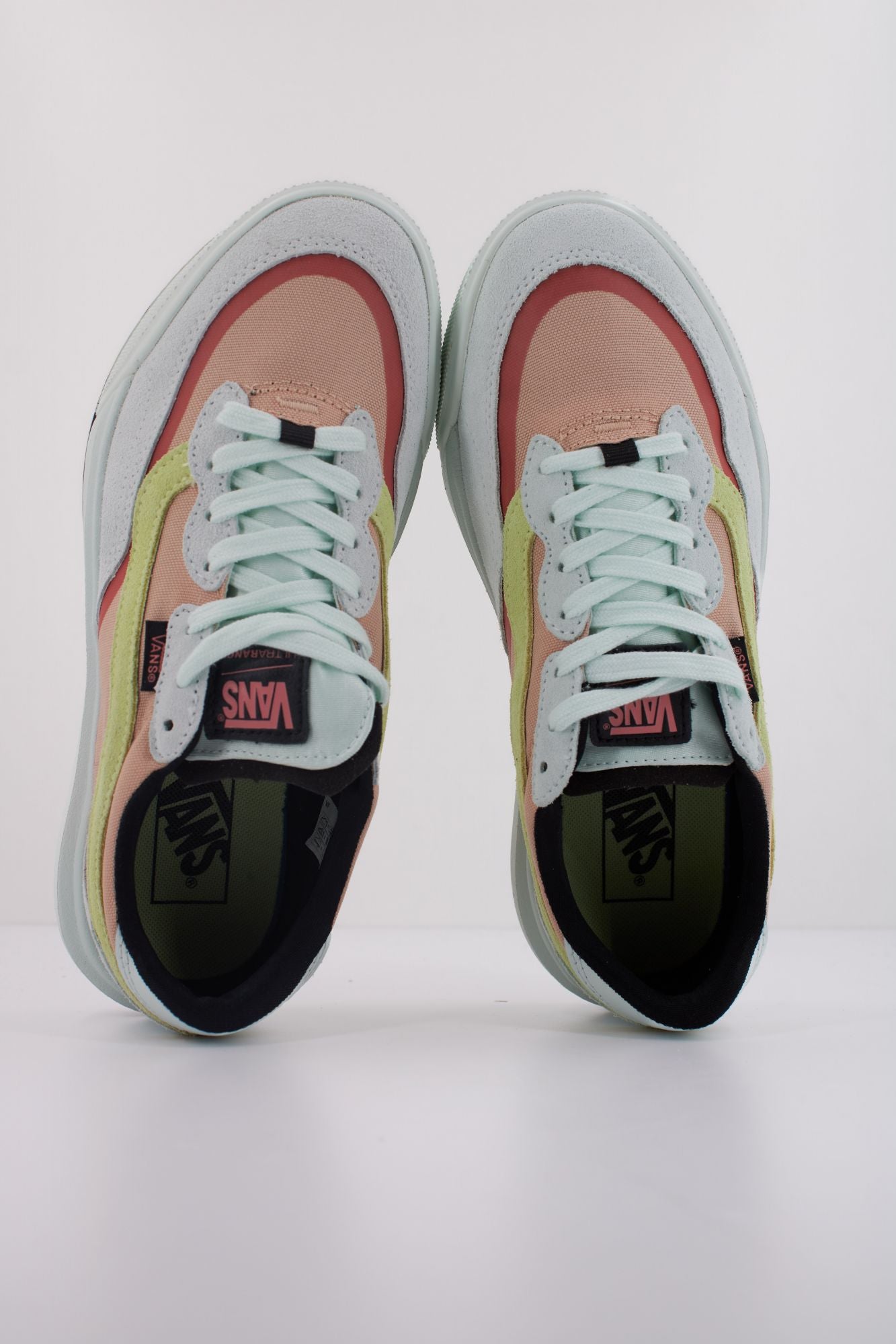 VANS MTE ULTRARANGE 2.0 SE en color MULTICOLOR (3)