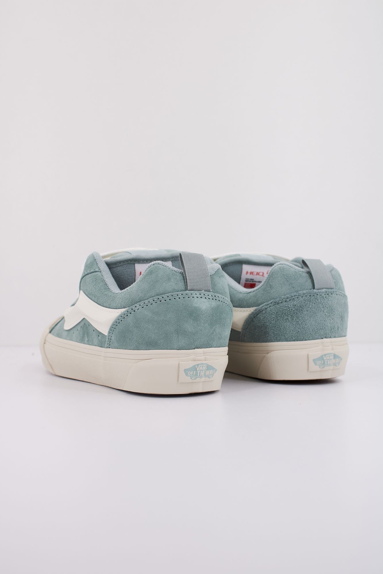 VANS KNU SKOOL PIG SUEDE en color VERDE (4)