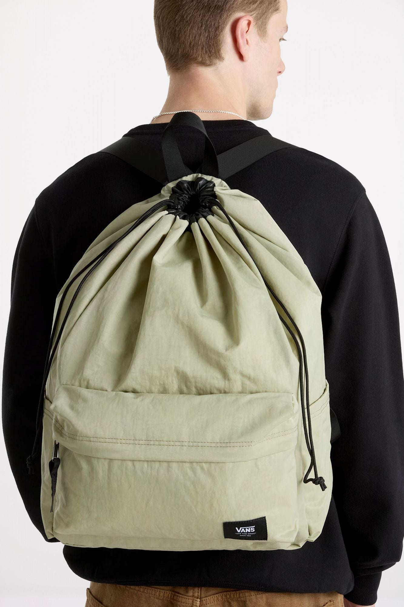 VANS OLD SKOOL CINCH BACKPA en color VERDE (4)