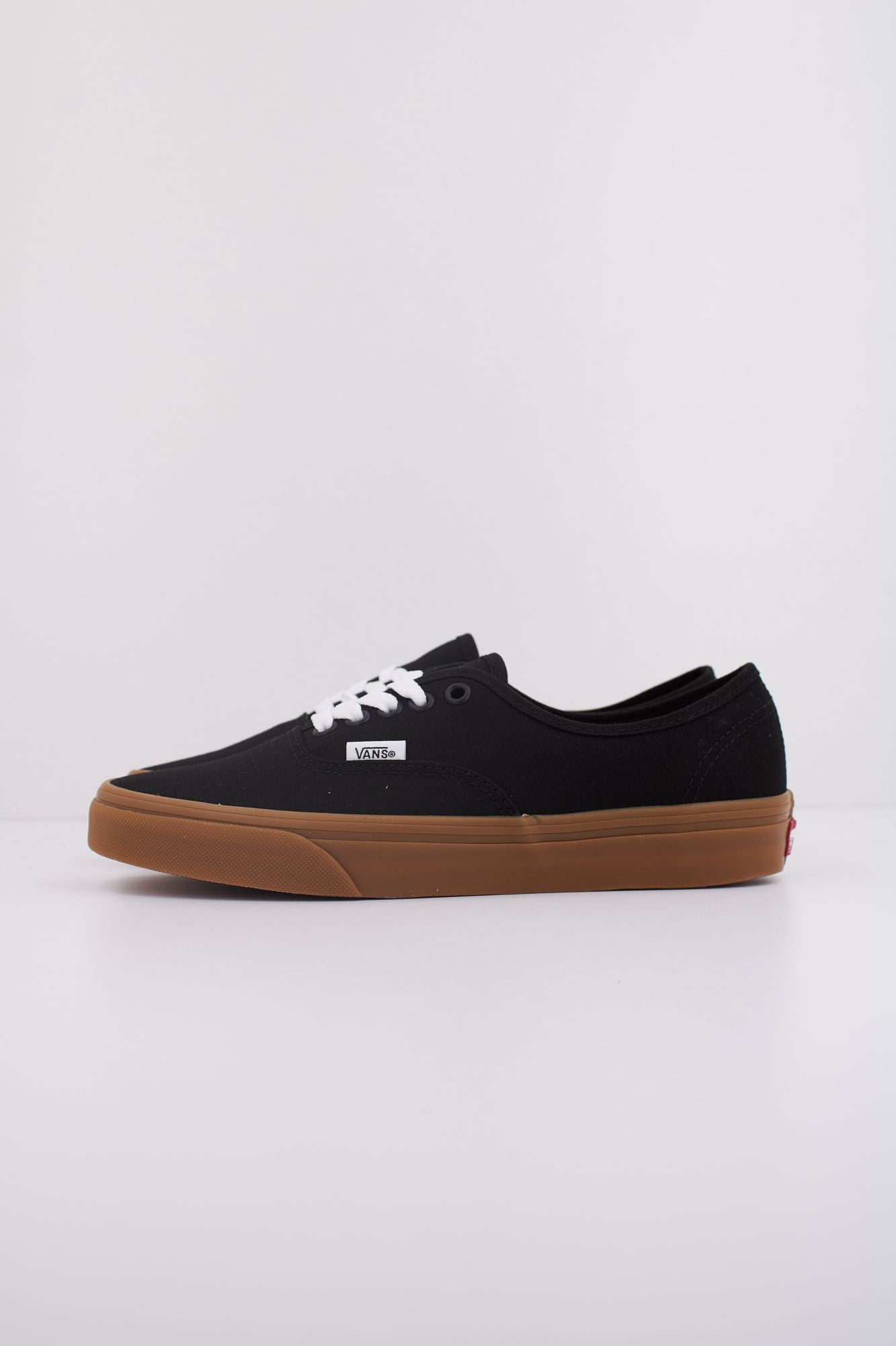 VANS AUTHENTIC en color NEGRO (1)