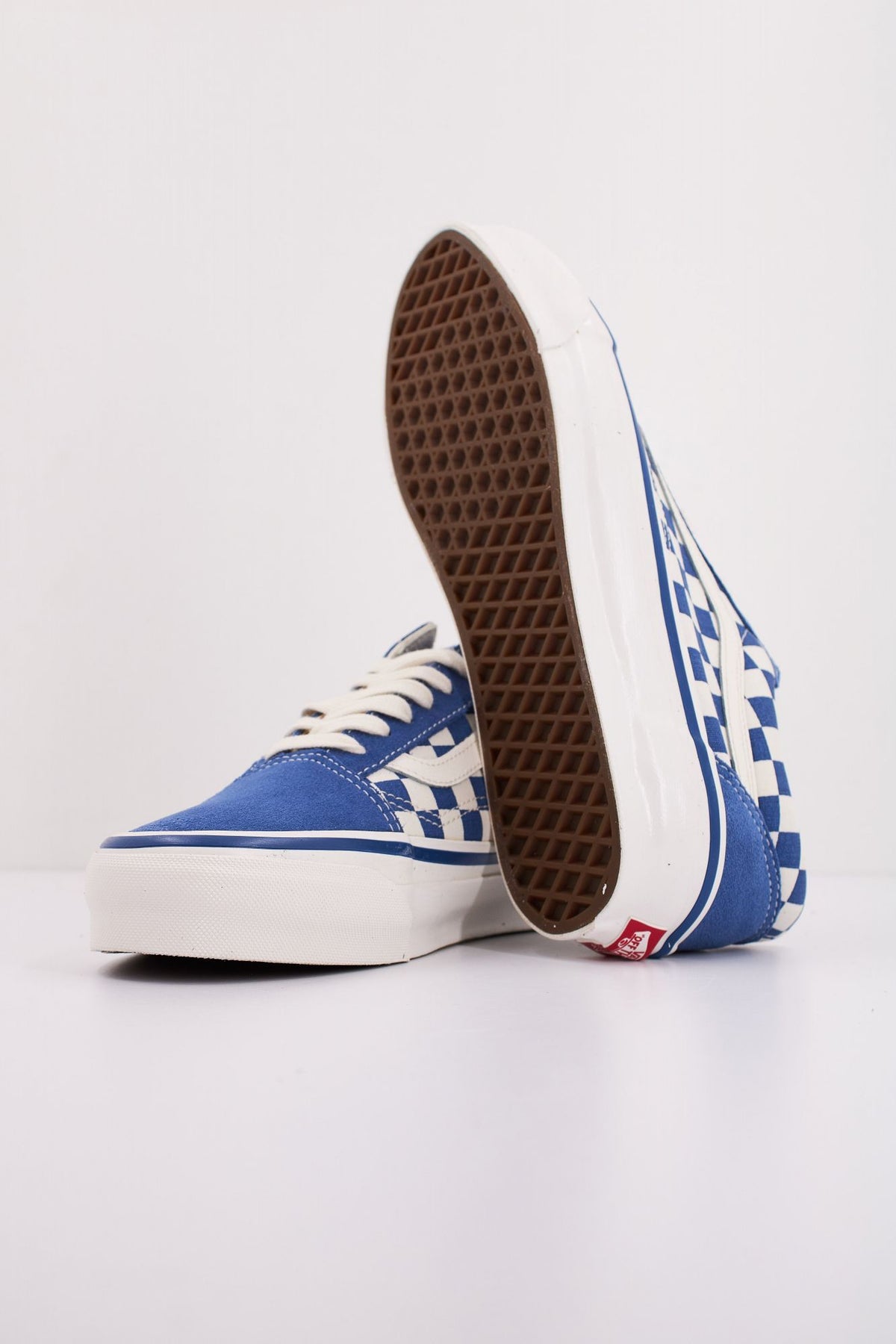 VANS MTE OLD SKOOL VN000CT9MBL1 en color AZUL (5)