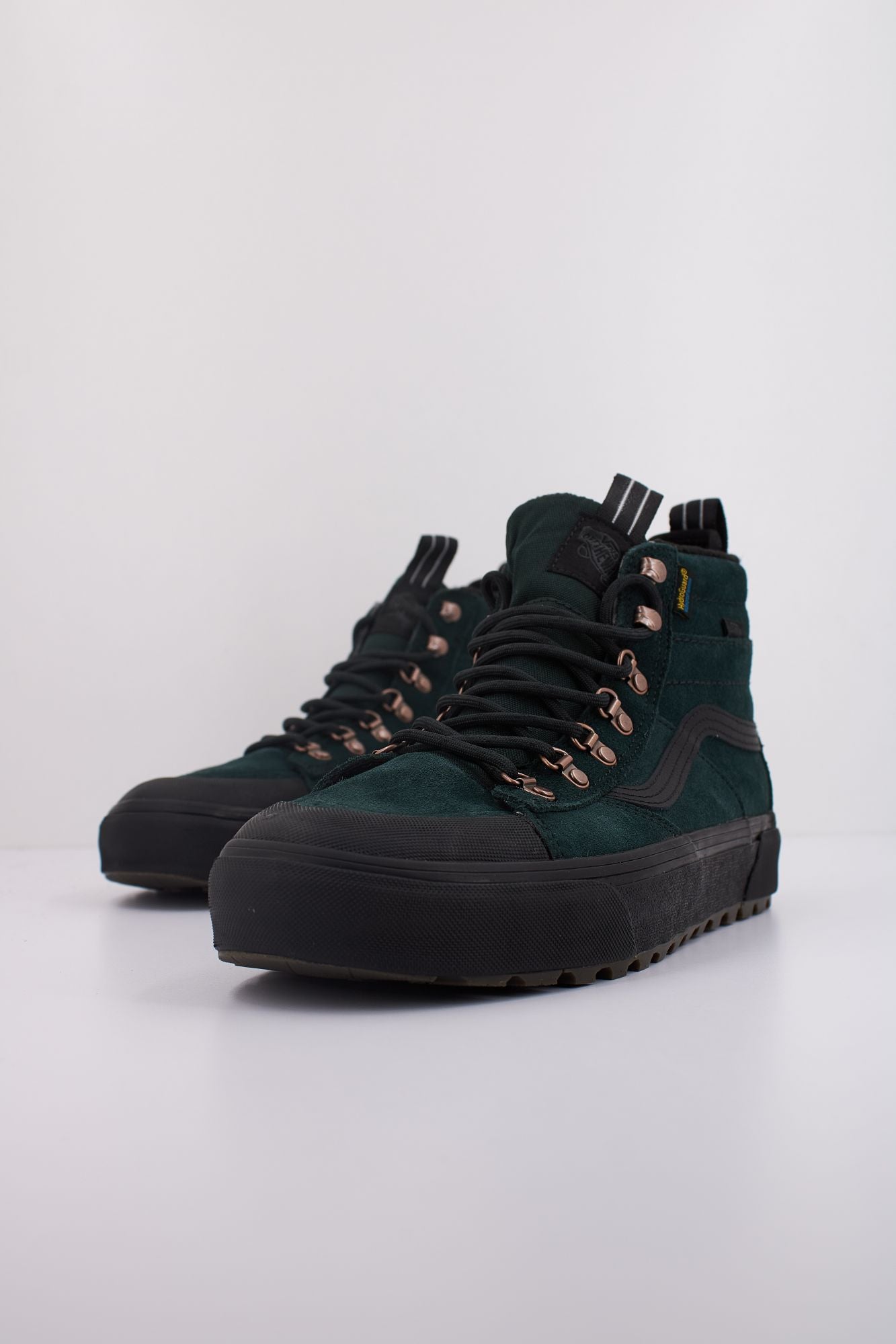 VANS MTE SK8-HI DR WATERPRO en color VERDE (2)