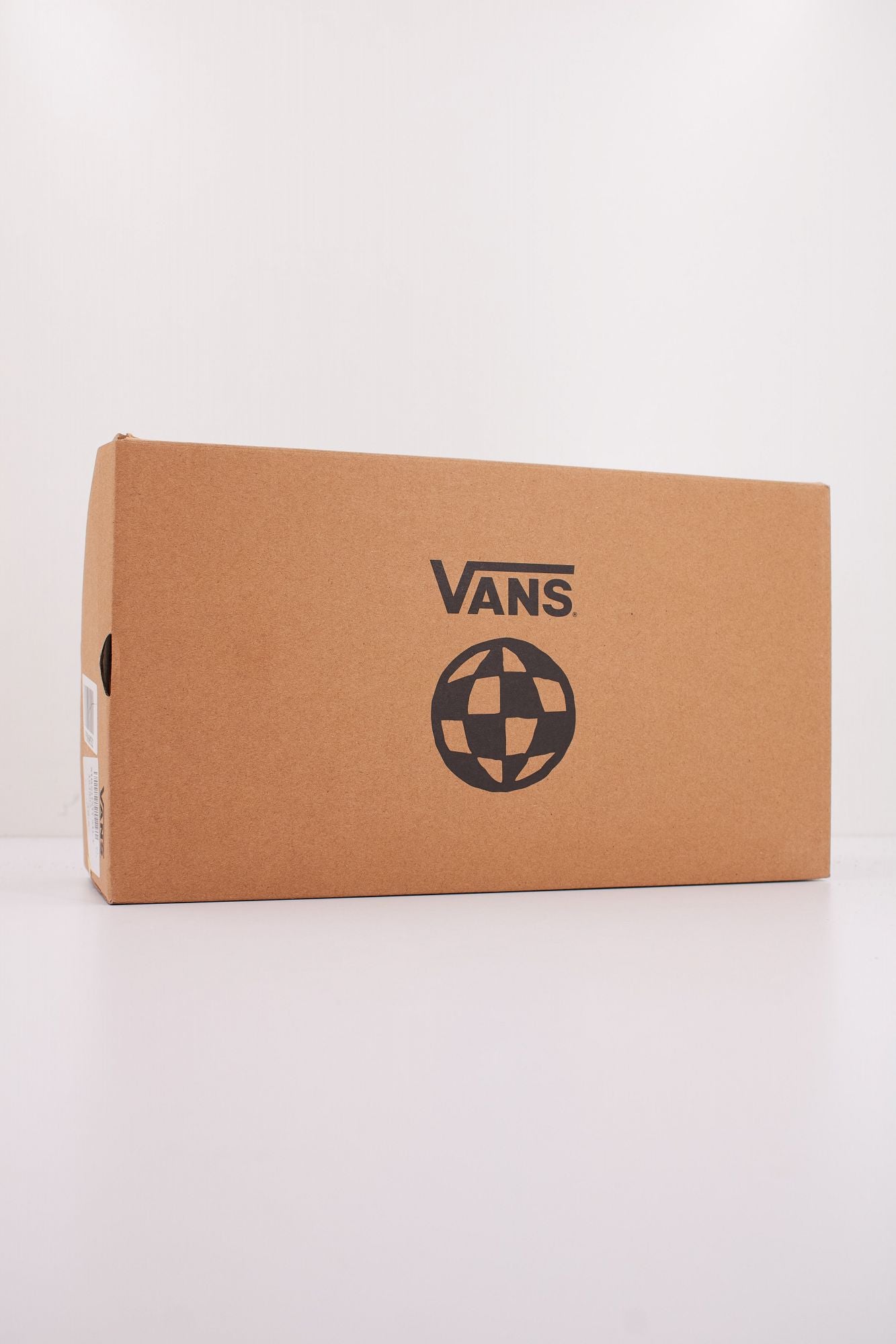 VANS MTE ULTRARANGE VR3 en color BLANCO (6)