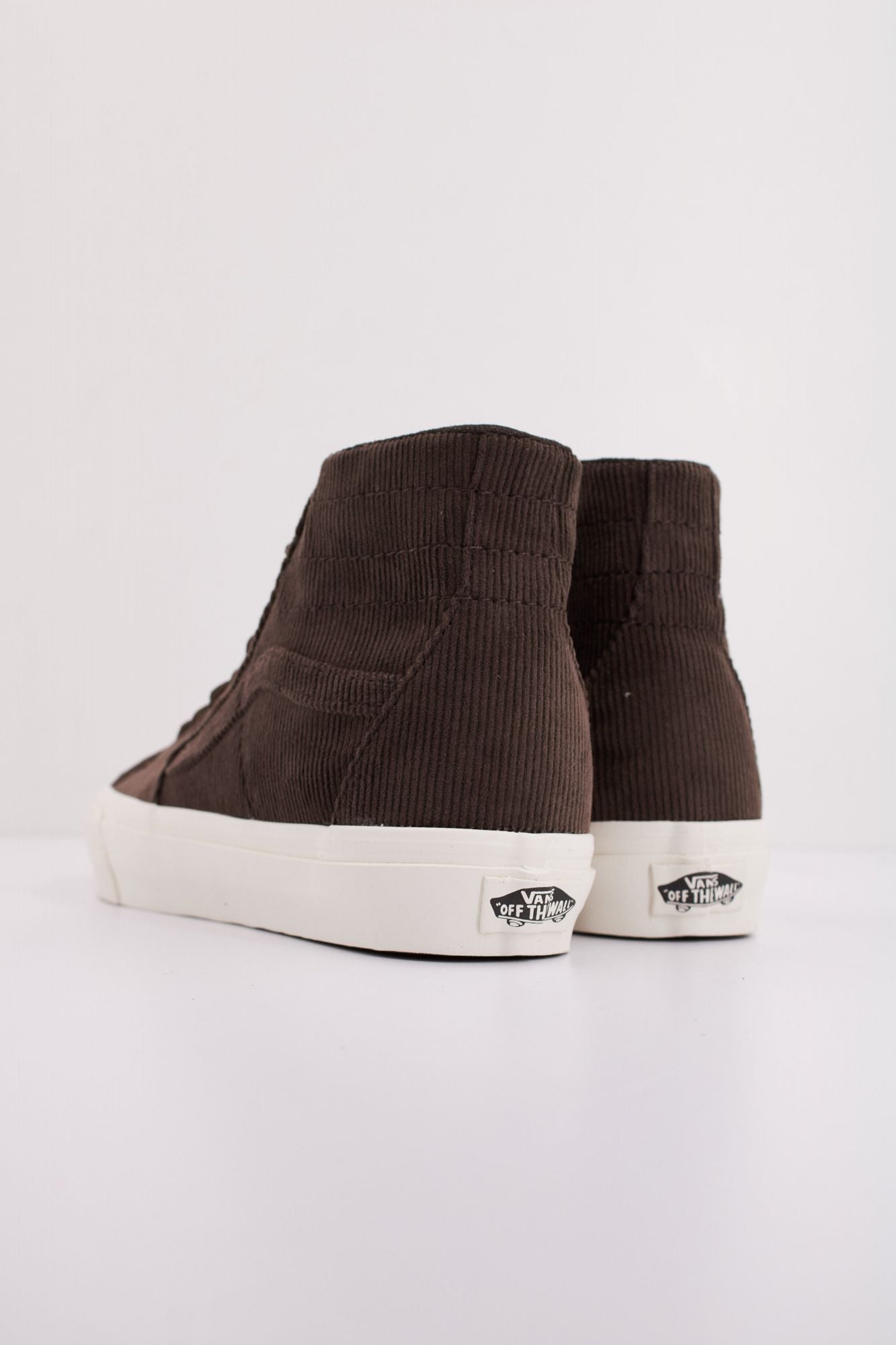 VANS SK8-HI TAPERED CORDURO en color MARRON (4)