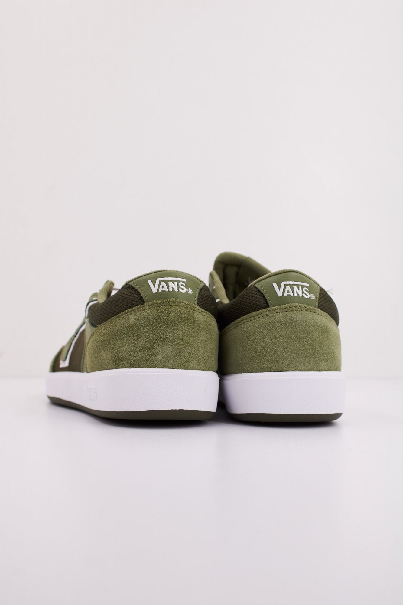 VANS LOWLAND CC NEW VARSITY en color VERDE (4)