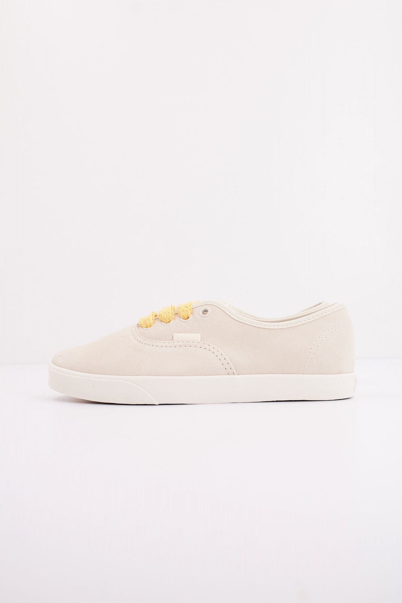 VANS AUTHENTIC LOWPRO FAT L en color BEIS (1)