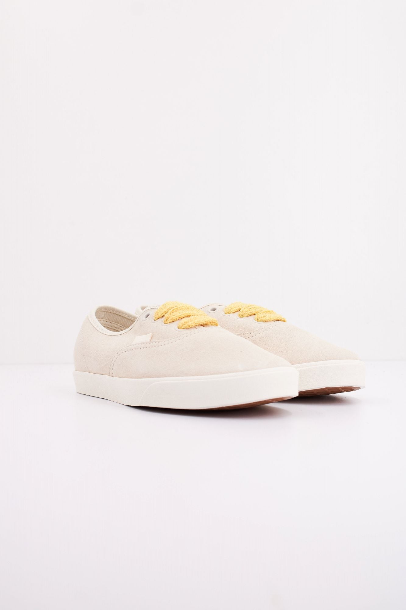 VANS AUTHENTIC LOWPRO FAT L en color BEIS (2)