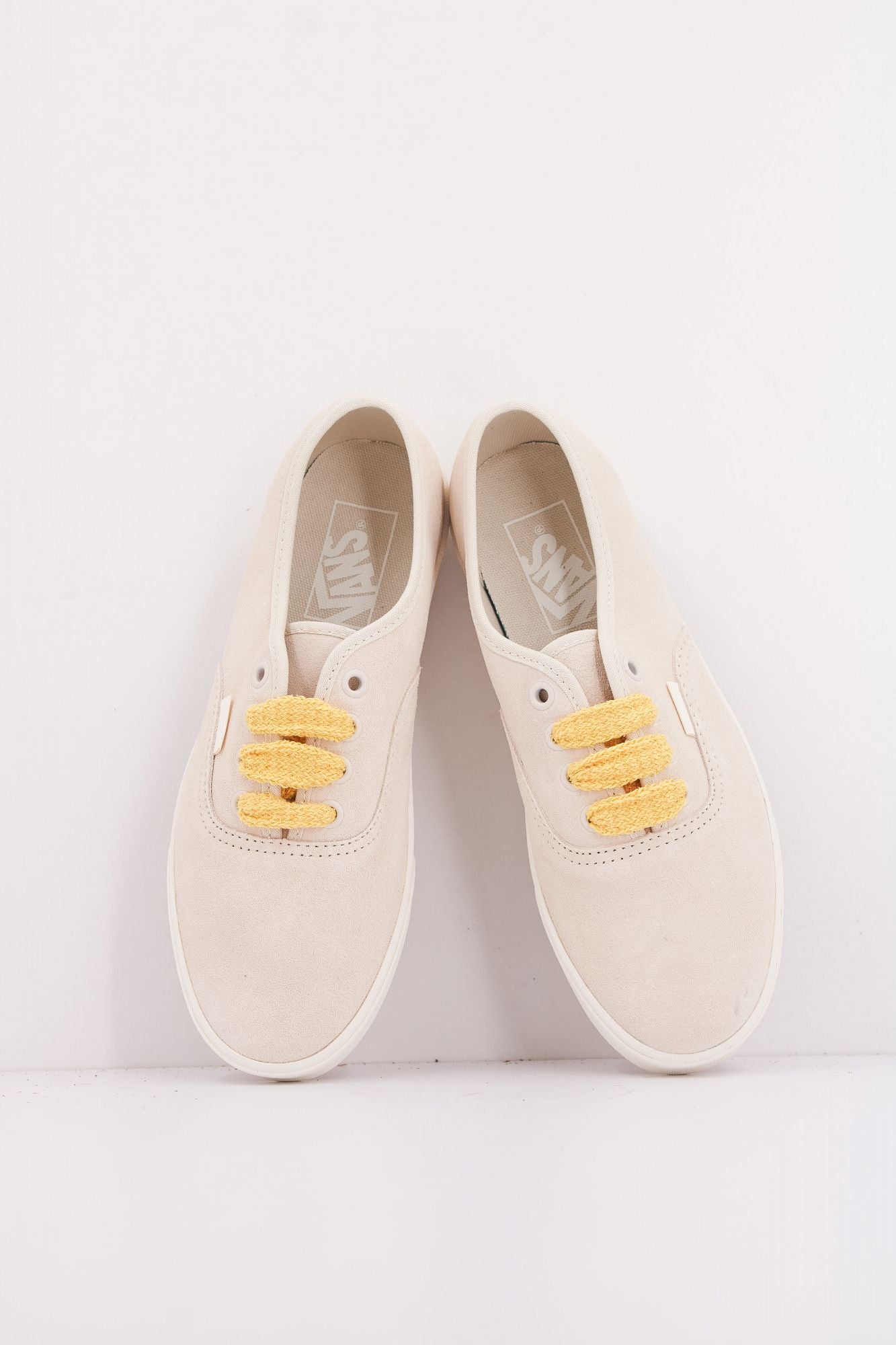 VANS AUTHENTIC LOWPRO FAT L en color BEIS (3)