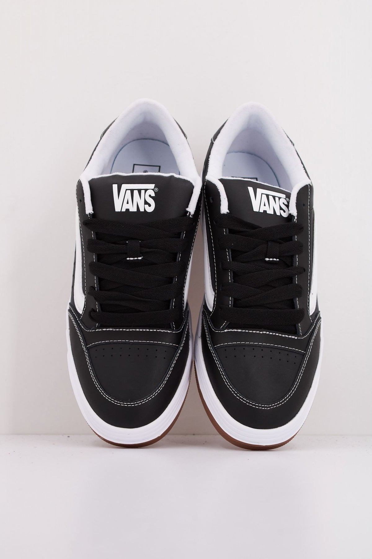 VANS HYLANE VN000D269X11 en color NEGRO (3)