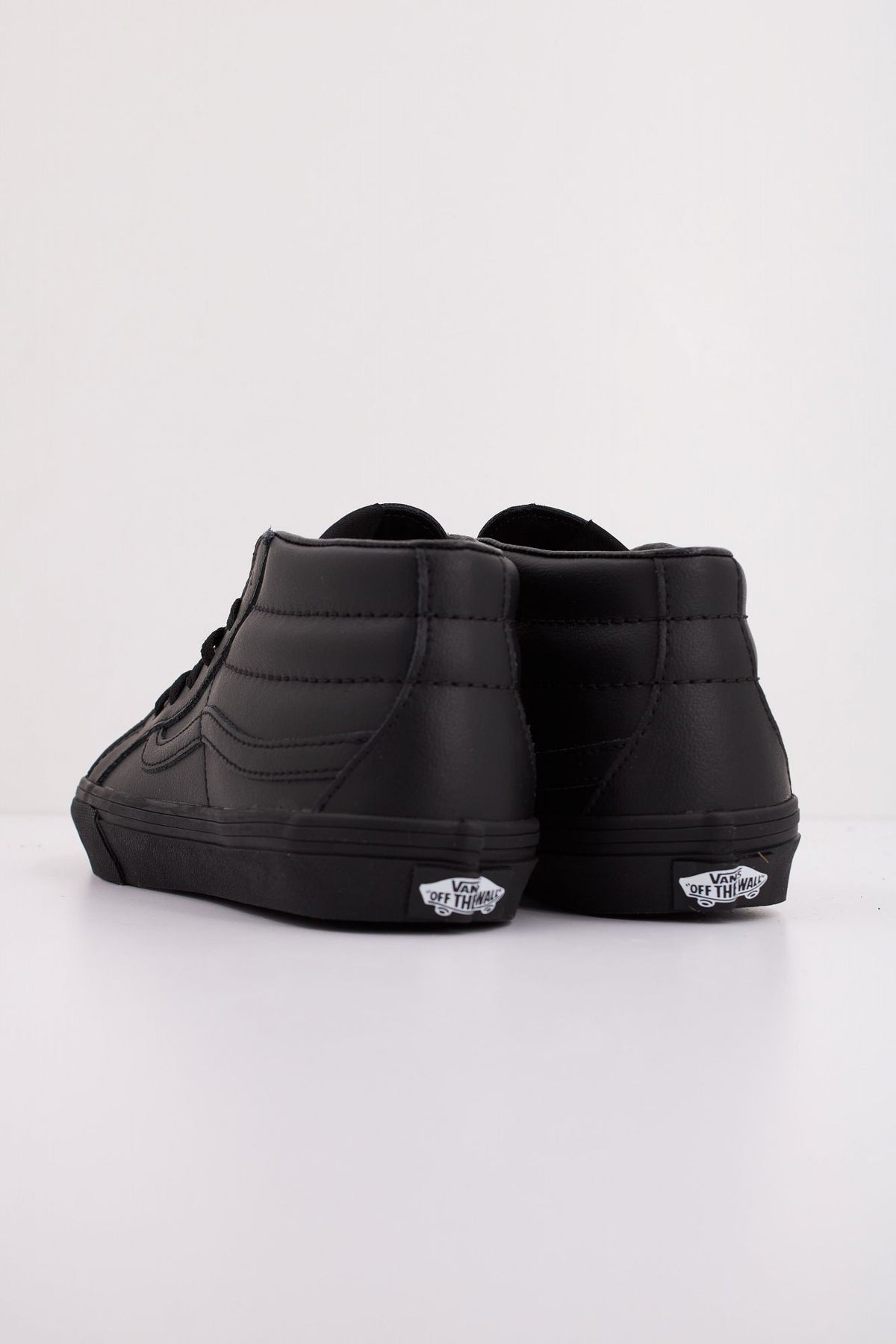 VANS SK8-MID REISSUE VN000D2YHF91 en color NEGRO (4)