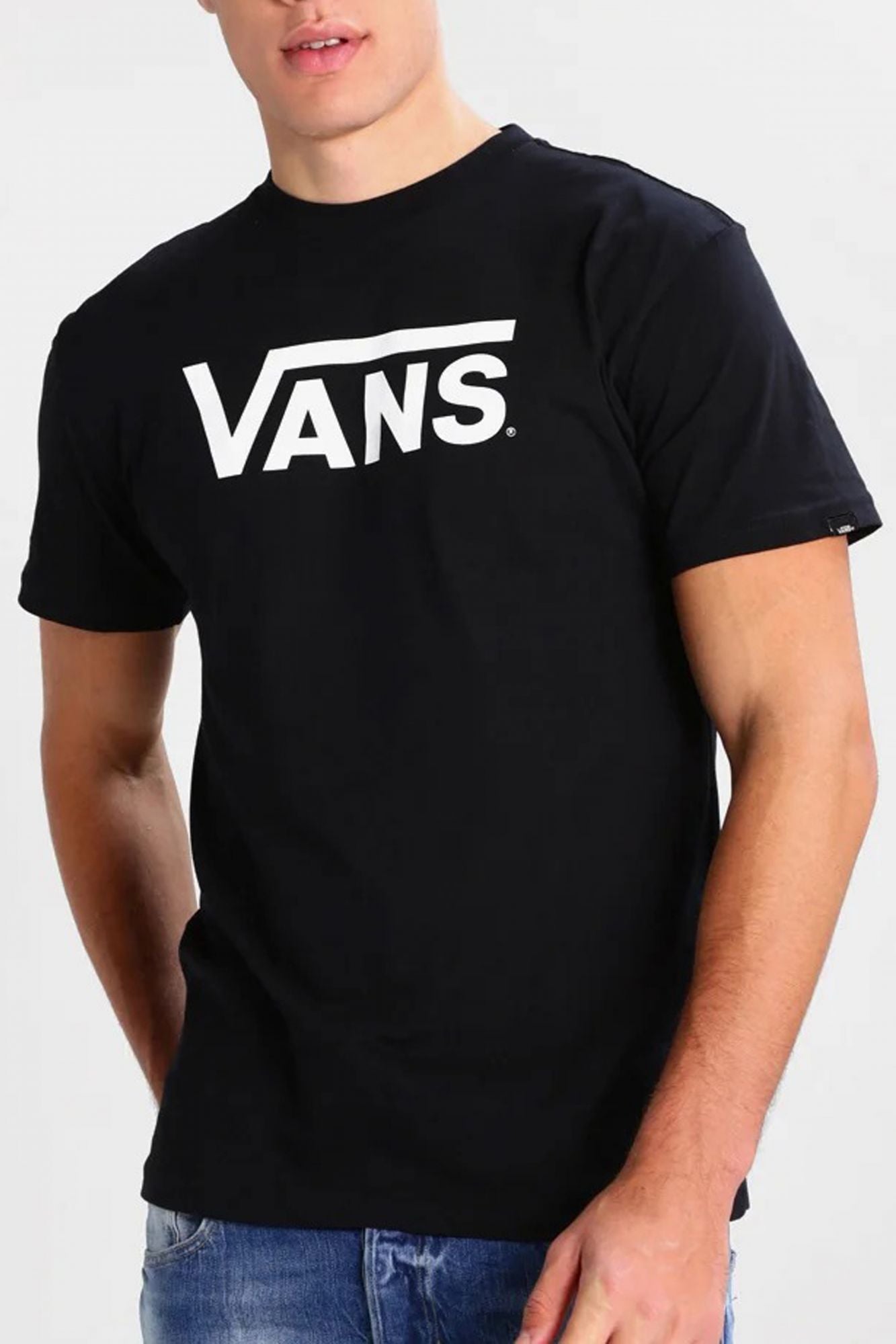 VANS CLASSIC SS TEE en color NEGRO (1)
