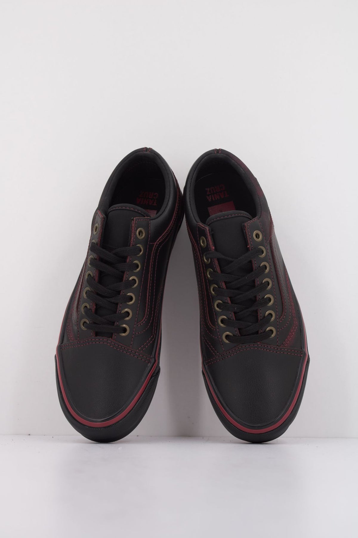 VANS LX OLD SKOOL VN000EDAKRK1 en color NEGRO (3)