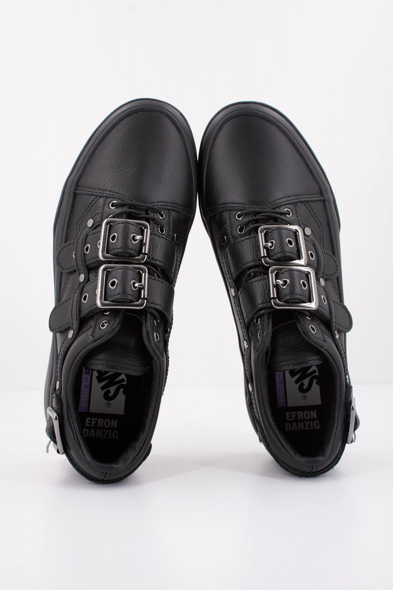 VANS LX OLD SKOOL BUCKLE en color NEGRO (3)