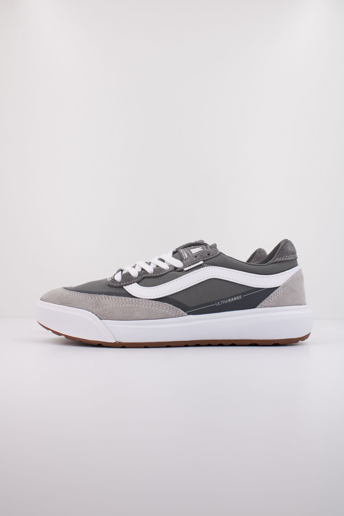 VANS MTE ULTRARANGE 2.0 en color GRIS (1)