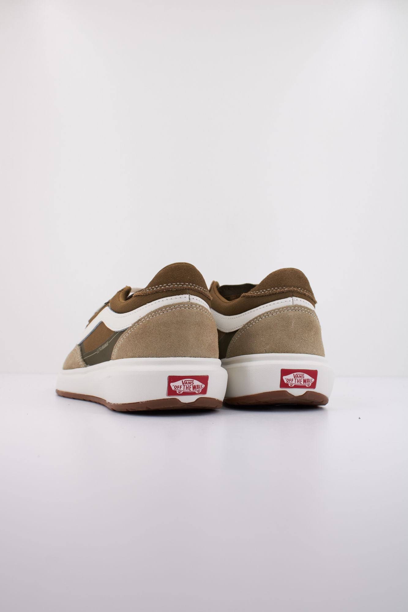VANS MTE ULTRARANGE 2.0 SE en color VERDE (4)