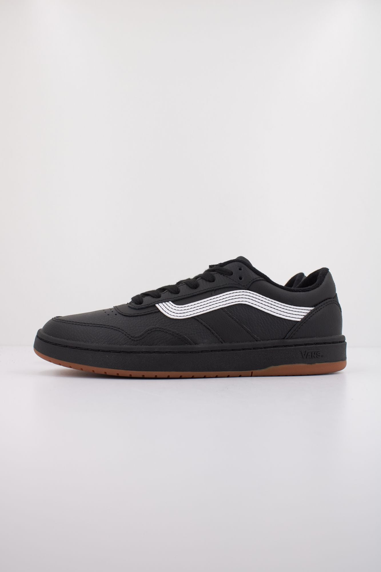 VANS CRUZE 3.0 STIT en color NEGRO (1)