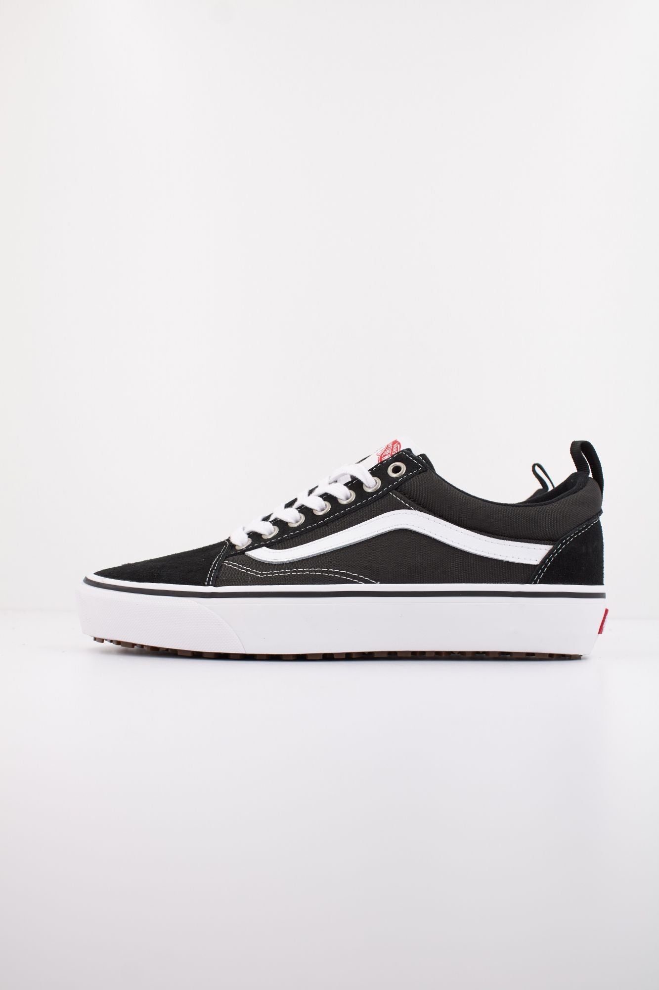 VANS MTE OLD SKOOL INSULATE en color NEGRO (1)