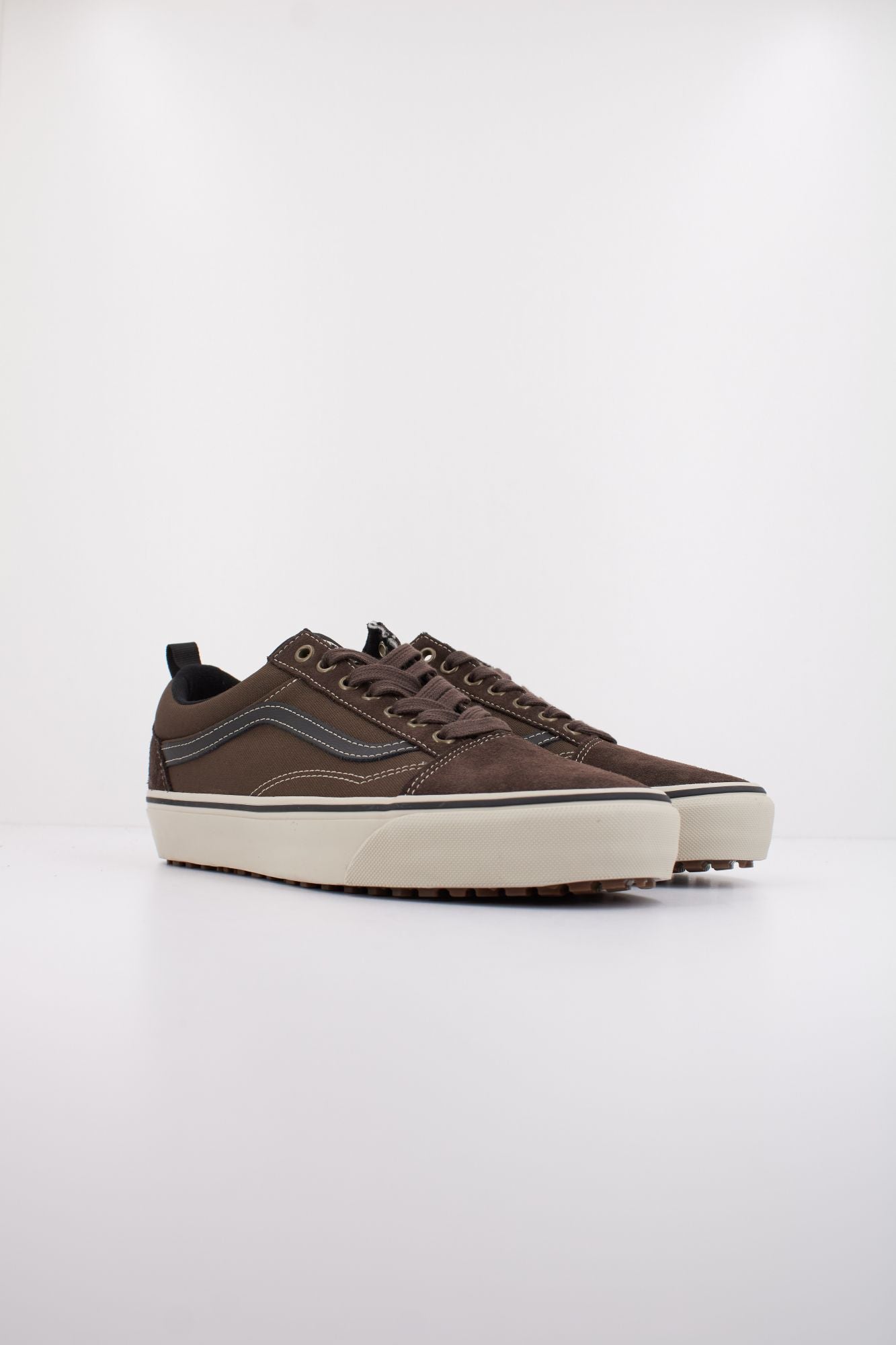 VANS MTE OLD SKOOL INSULATE en color MARRON (2)