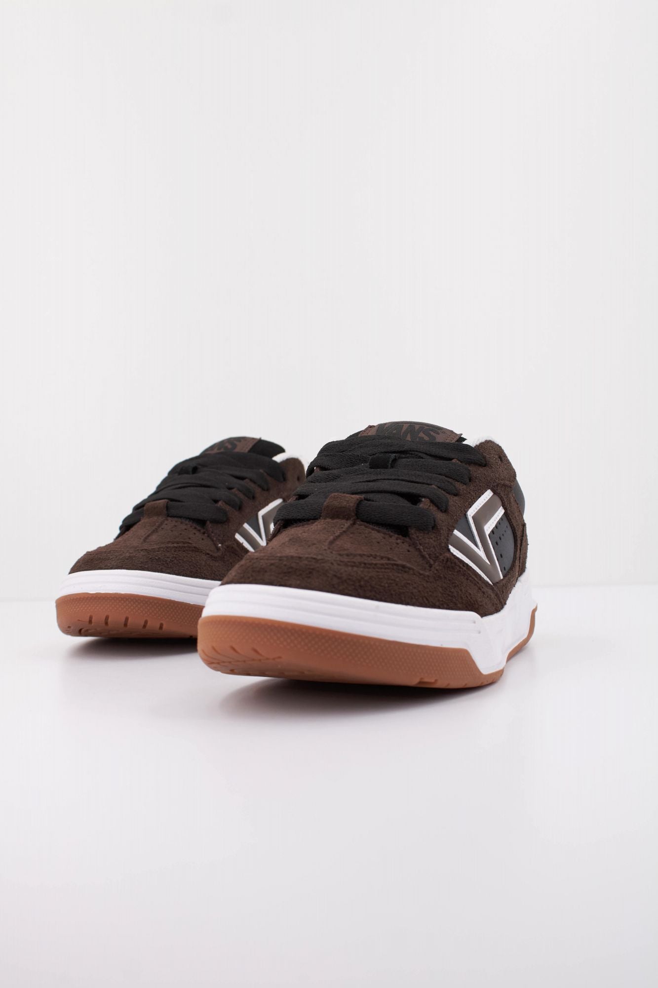VANS UPLAND VARS en color MARRON (2)