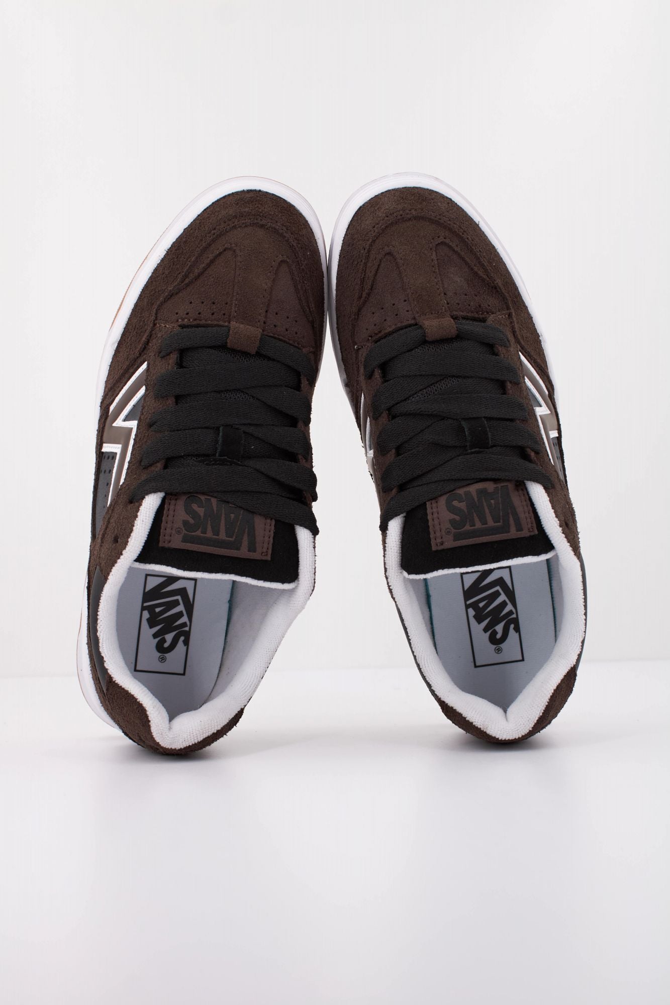 VANS UPLAND VARS en color MARRON (3)