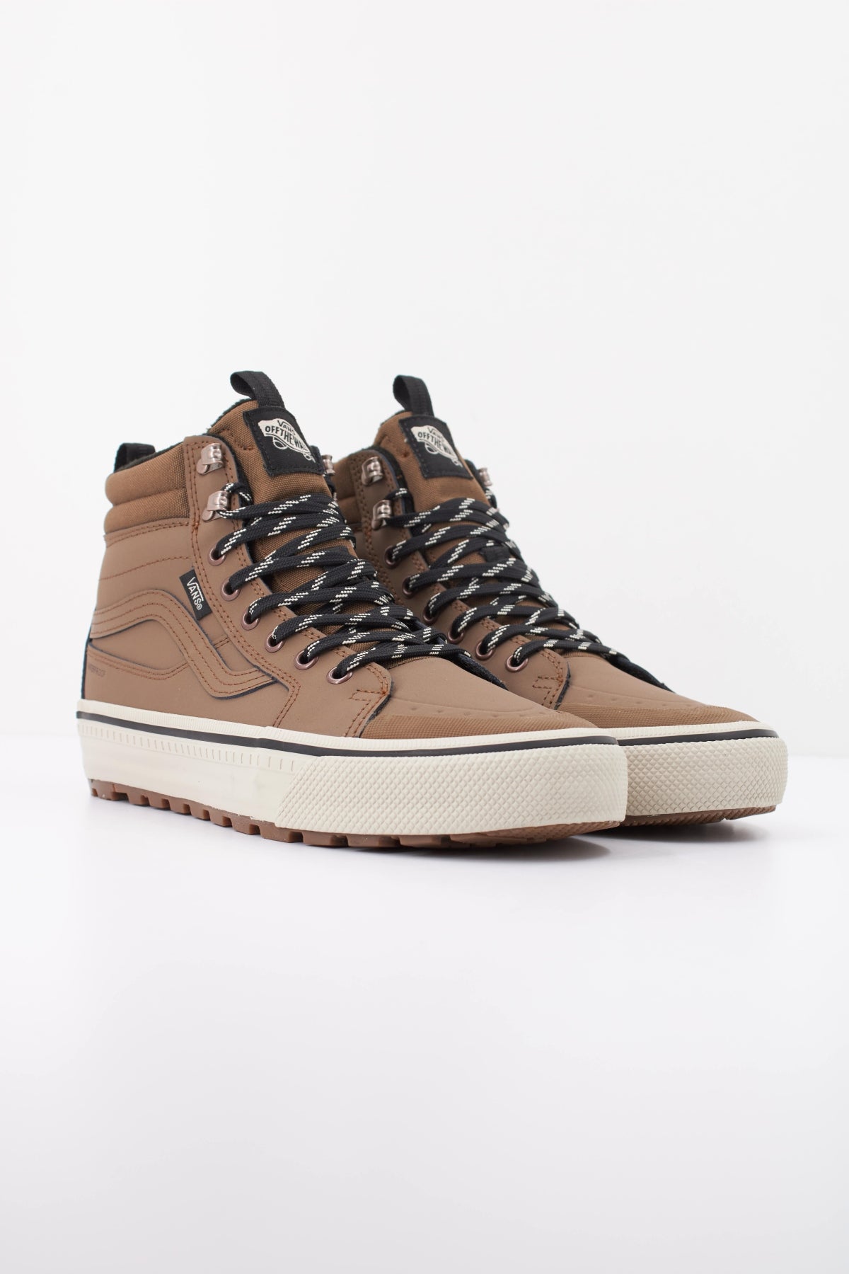 VANS MTE SK8-HI WATERPROOF en color MARRON (2)