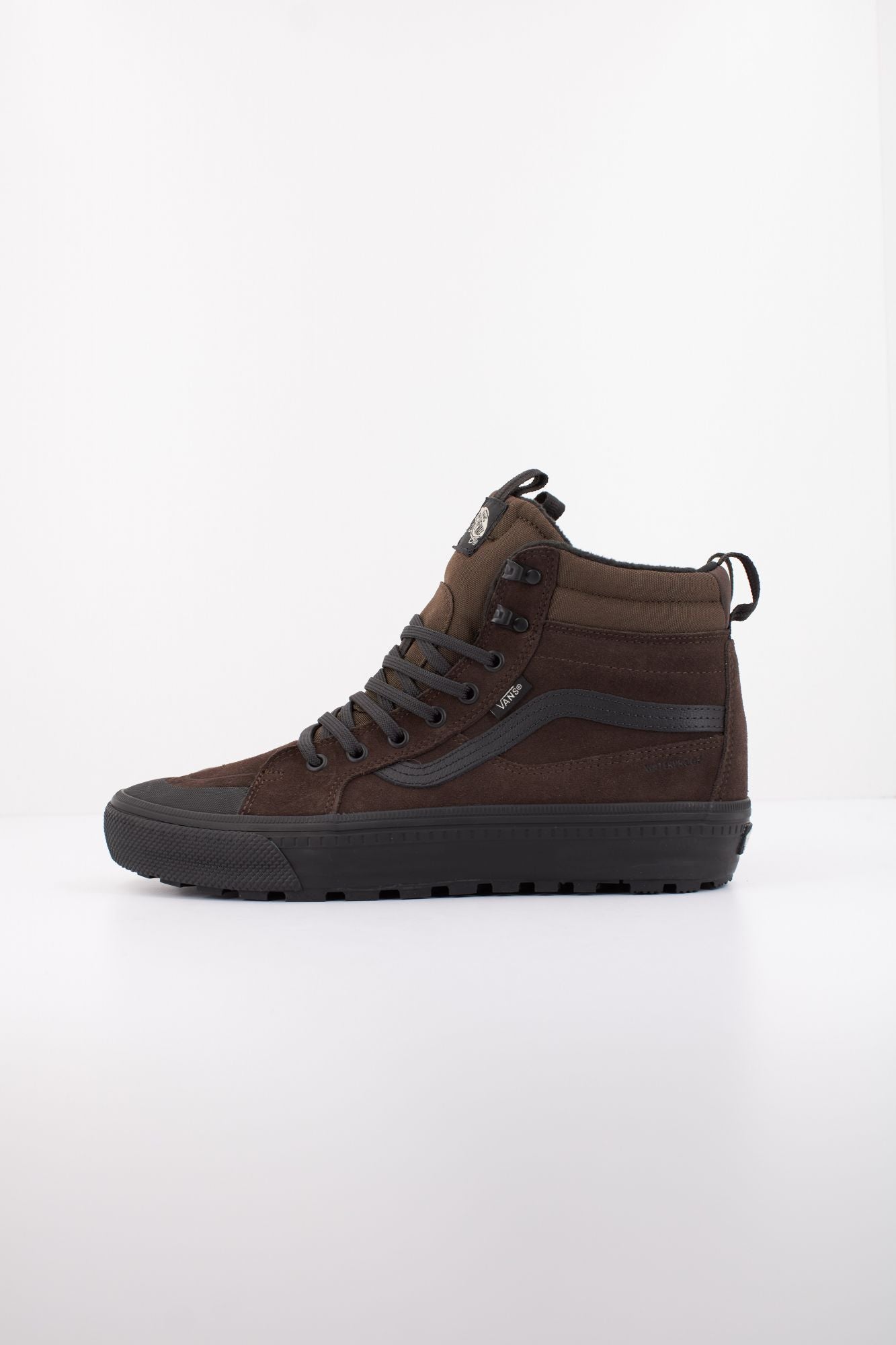 VANS MTE SK8-HI WATERPROOF en color MARRON (1)