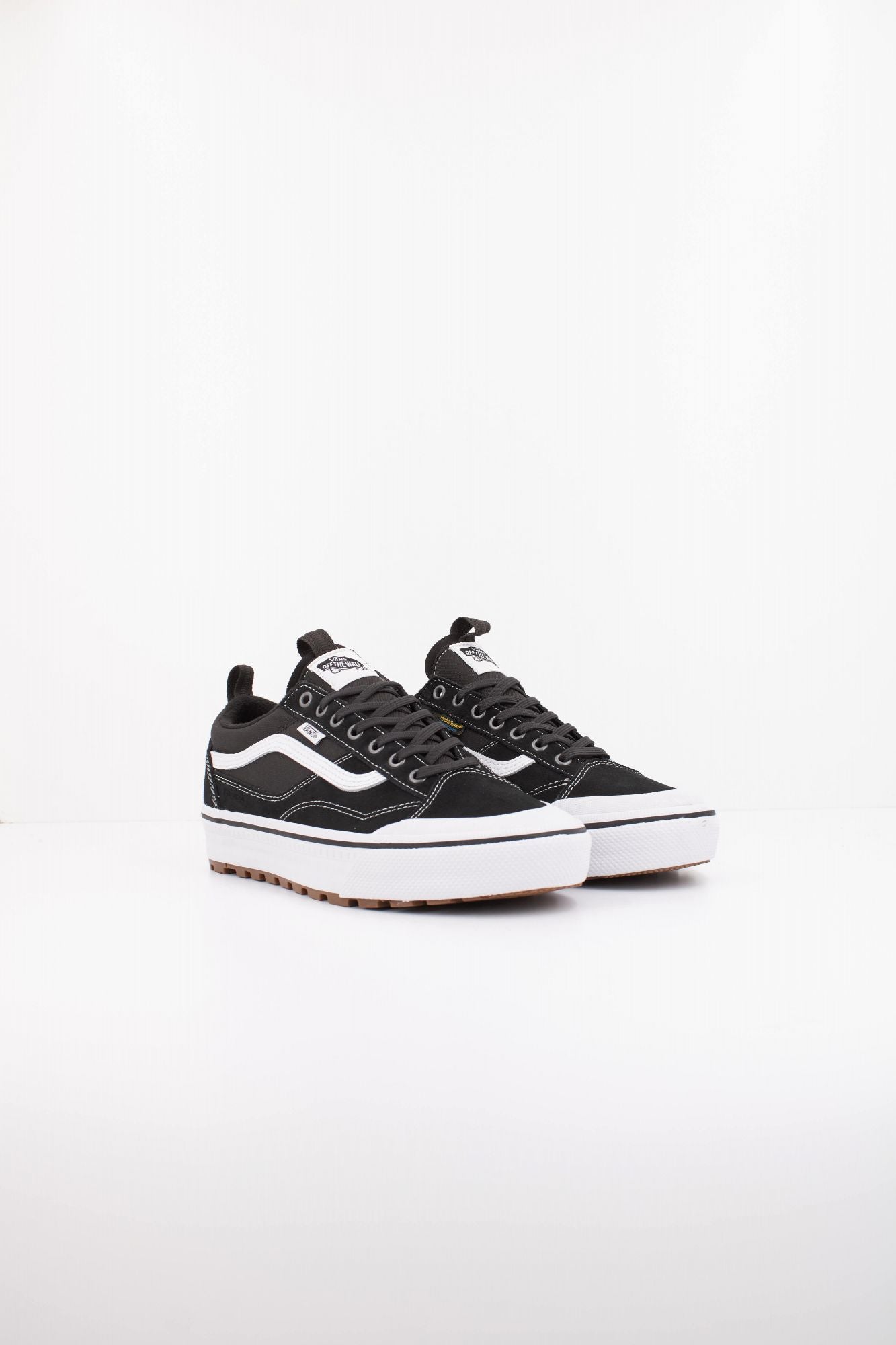 VANS MTE OLD SKOOL WATERPROOF en color NEGRO (2)