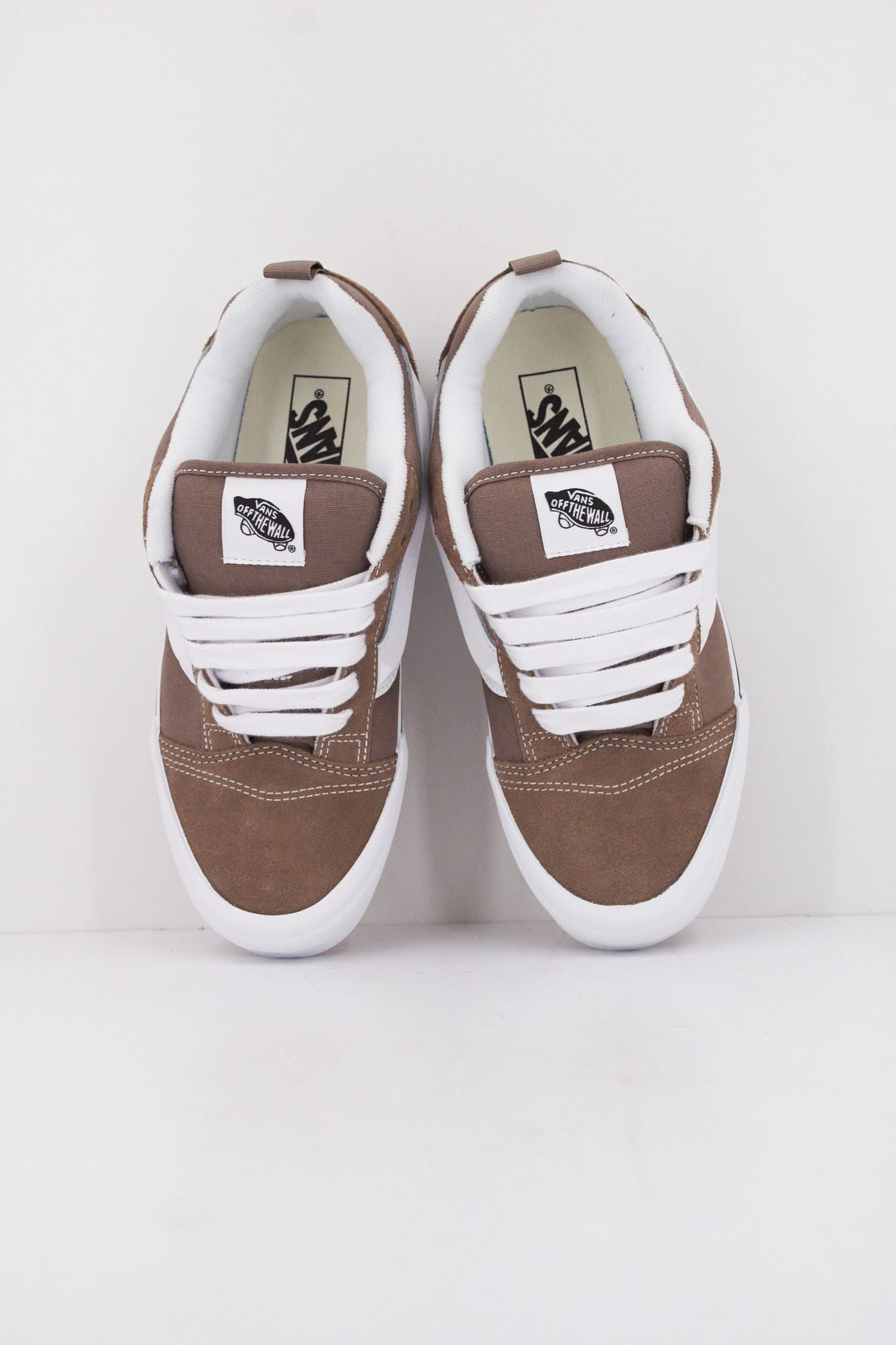 VANS KNU SKOOL CTHR en color MARRON (3)