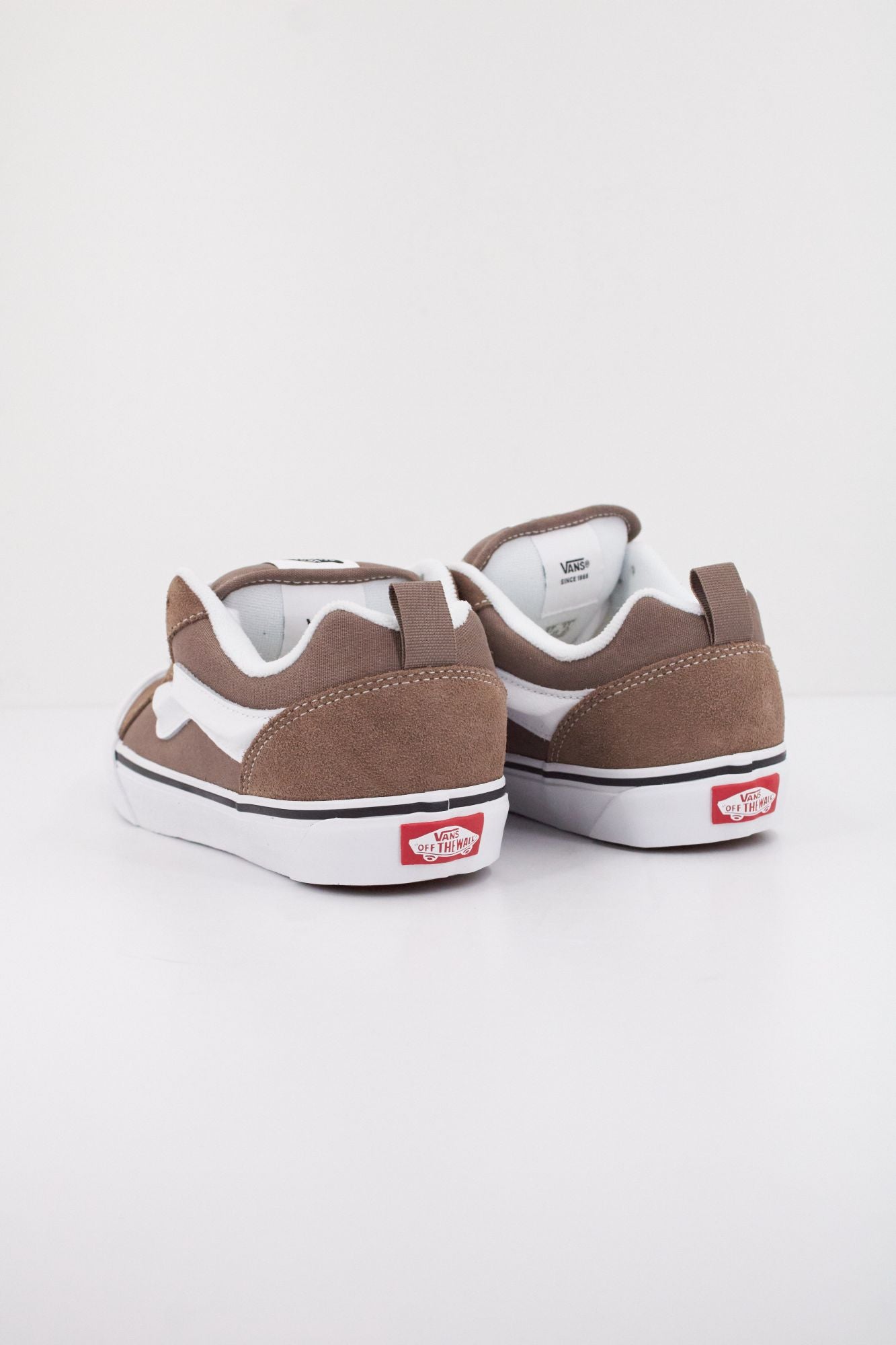 VANS KNU SKOOL CTHR en color MARRON (4)