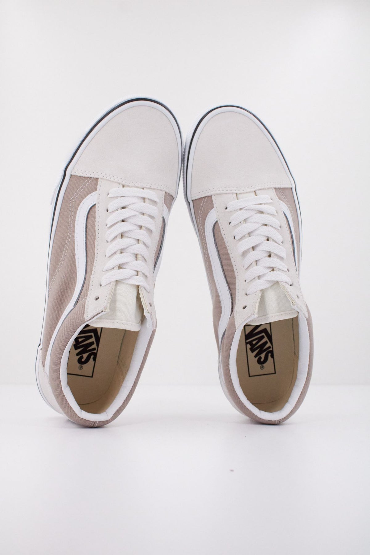 VANS OLD SKOOL VN000D6W7D61 en color BEIS (3)