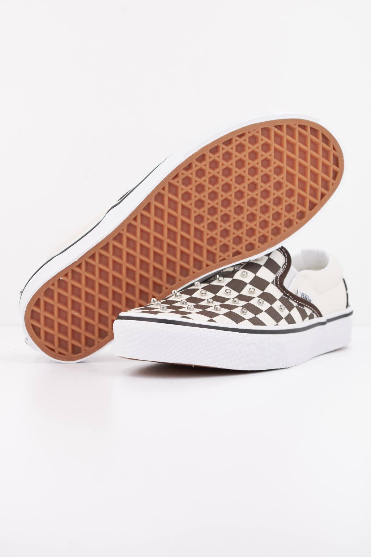 VANS CLASSIC SLIP-ON VN000D6Y3N11 en color BEIS (5)
